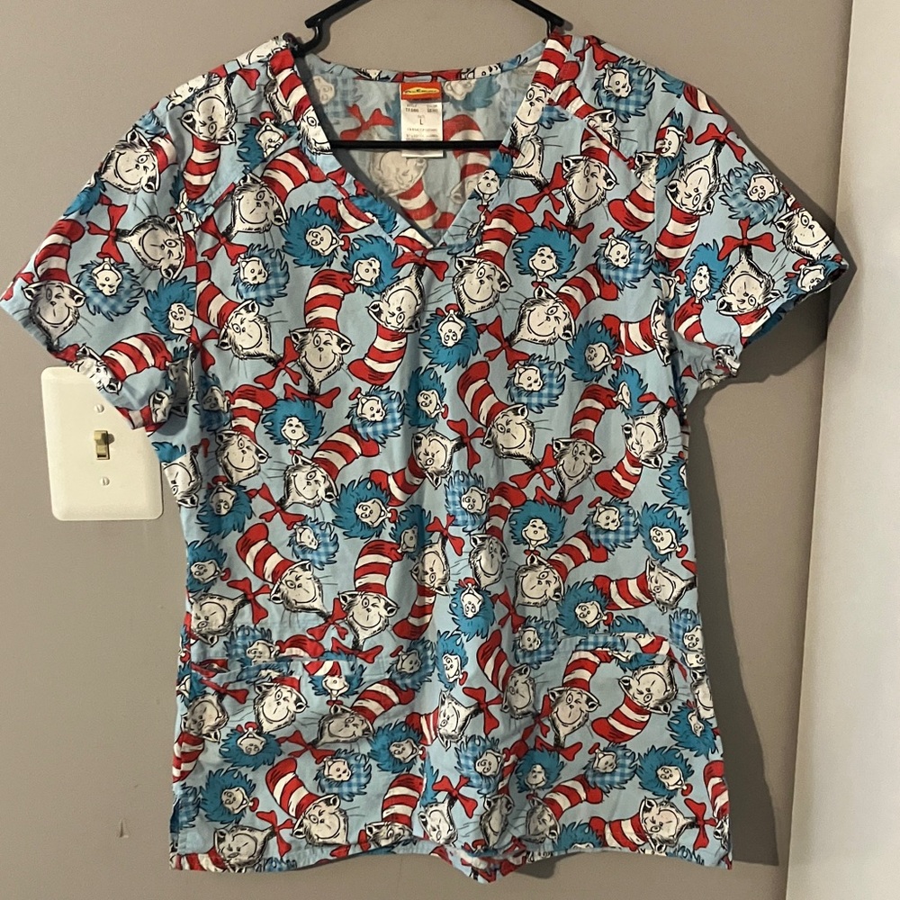 Dr. Seuss Cat in the Hat Scrub Top Size Large - Picture 1 of 1